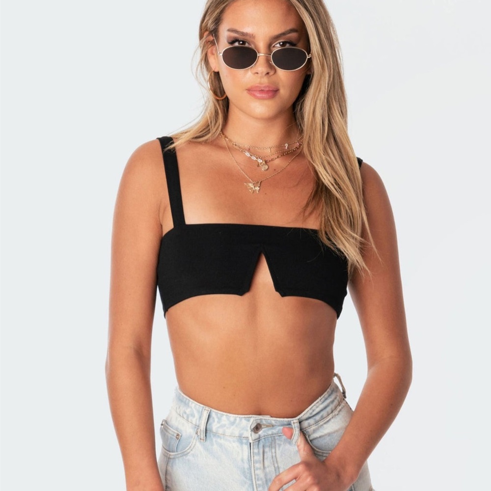 Edikted V Crop Top